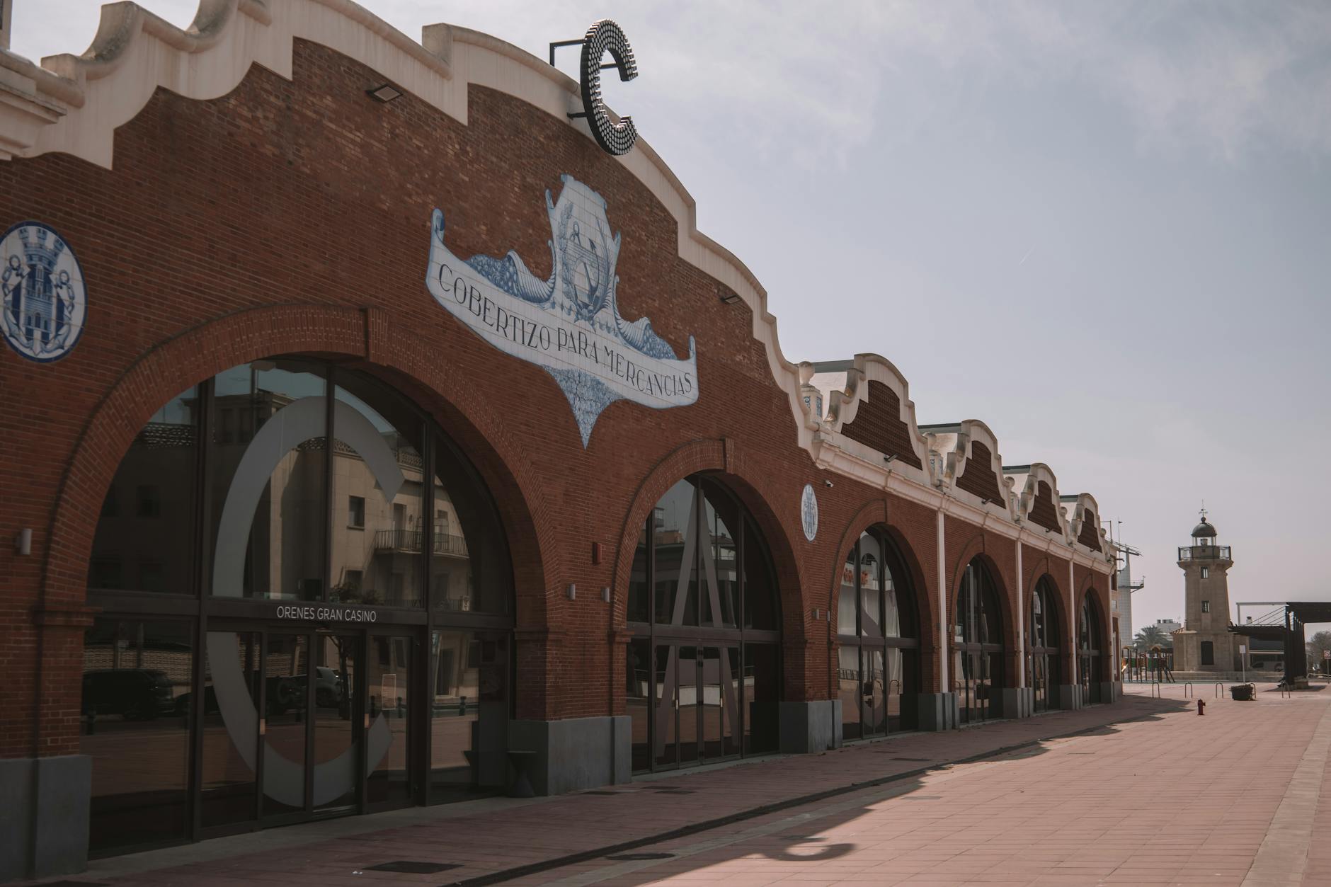 Facade of the Orenes Gran Casino in Castellón de la Plana, featuring classic architecture under a clear sky.