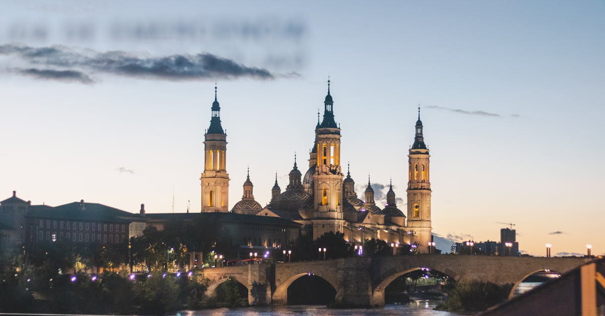 Capture of Basilica de Nuestra Señora del Pilar at twilight over the Ebro River in Zaragoza, Spain.